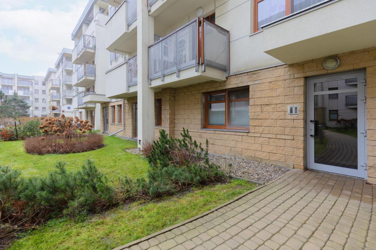 Blonia Wilanowskie Apartment Warsaw By Noclegi Renters Exterior photo